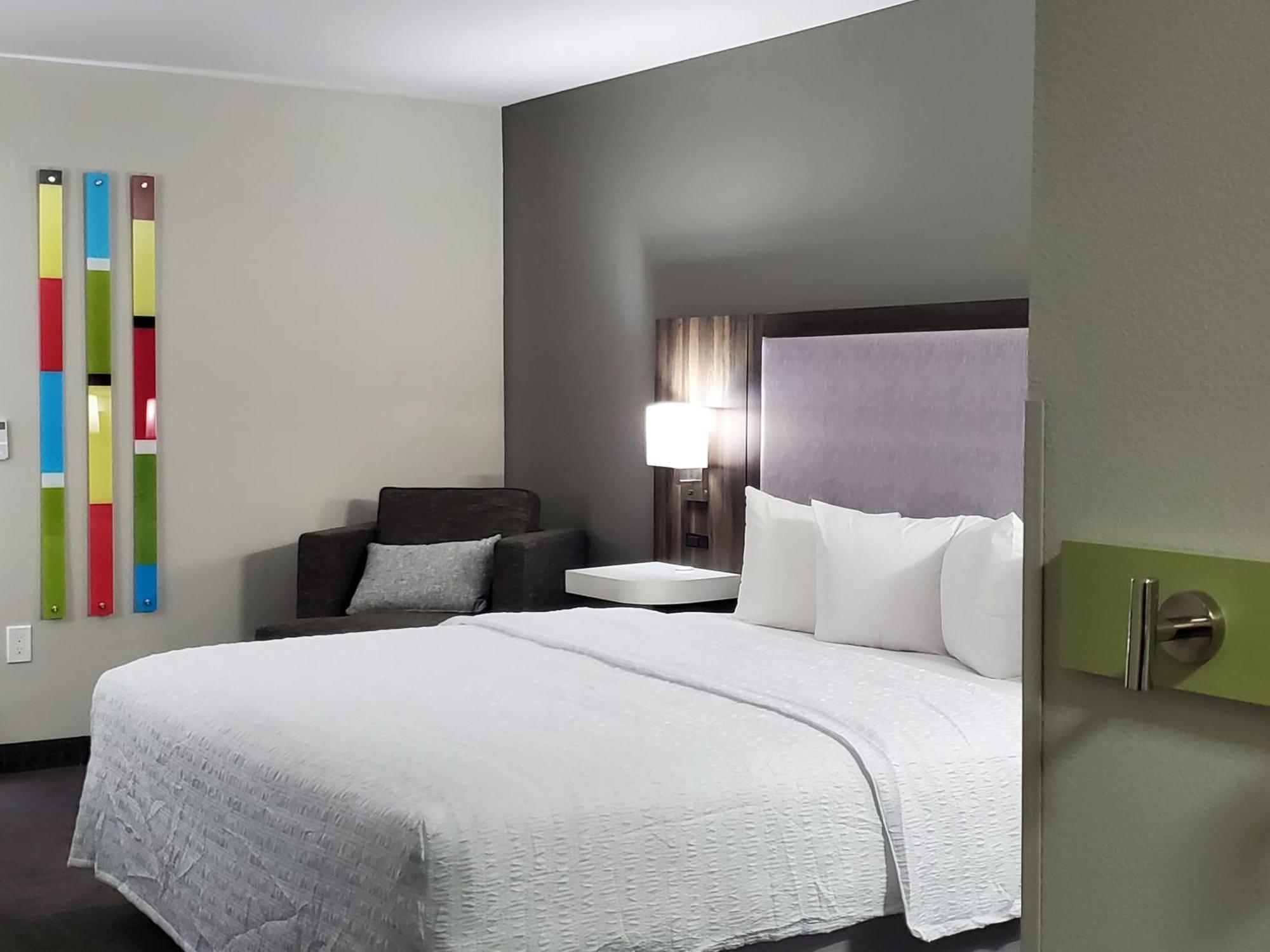 Hampton Inn Олейте Екстер'єр фото