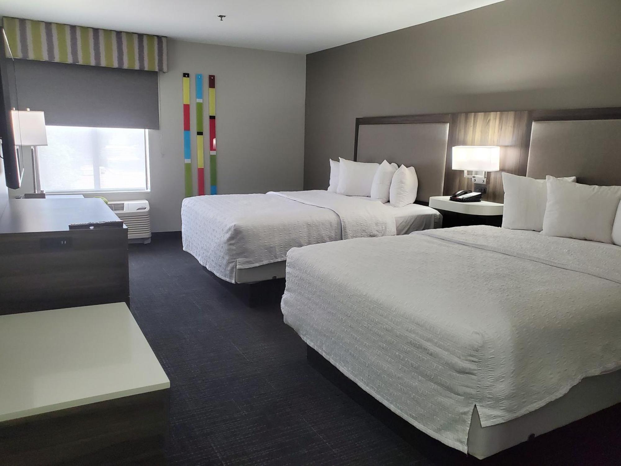 Hampton Inn Олейте Екстер'єр фото