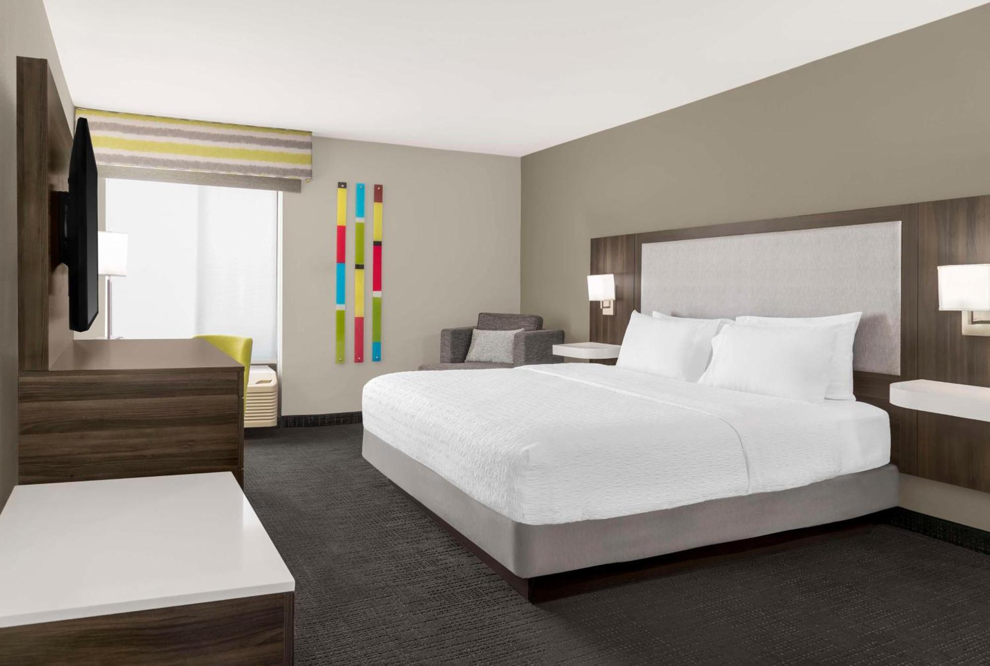 Hampton Inn Олейте Екстер'єр фото
